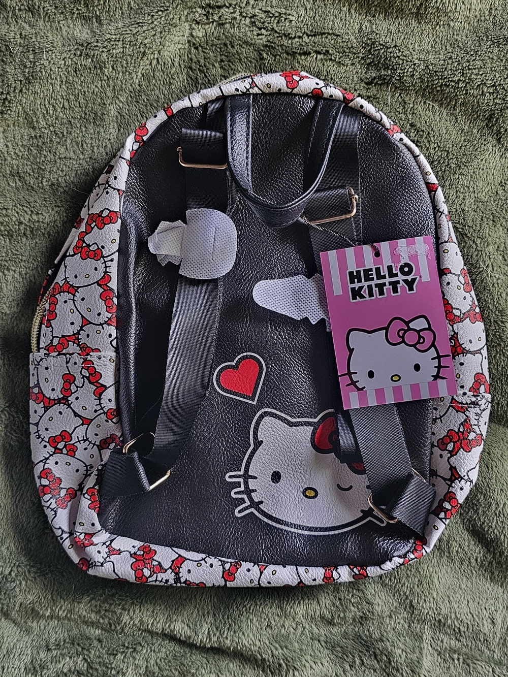 Hello Kitty White & Red Mini Backpack - Picture 2 of 3